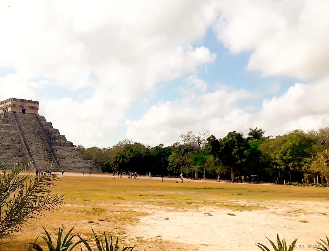 Fila per l'ingresso express a Chichen Itza con il biglietto salta fila