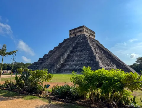 Pyramid of Kukulcan at Chichen Itza on the Playa del Carmen day tour